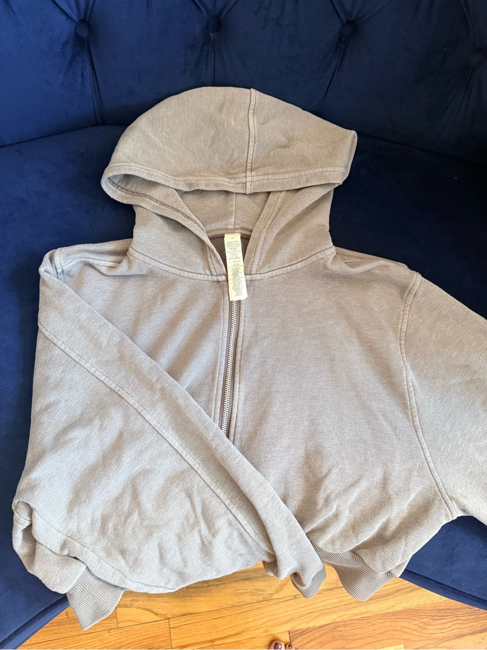 ALO Yoga Women's Sweet Escape Cropped Hoodie (Sz M)